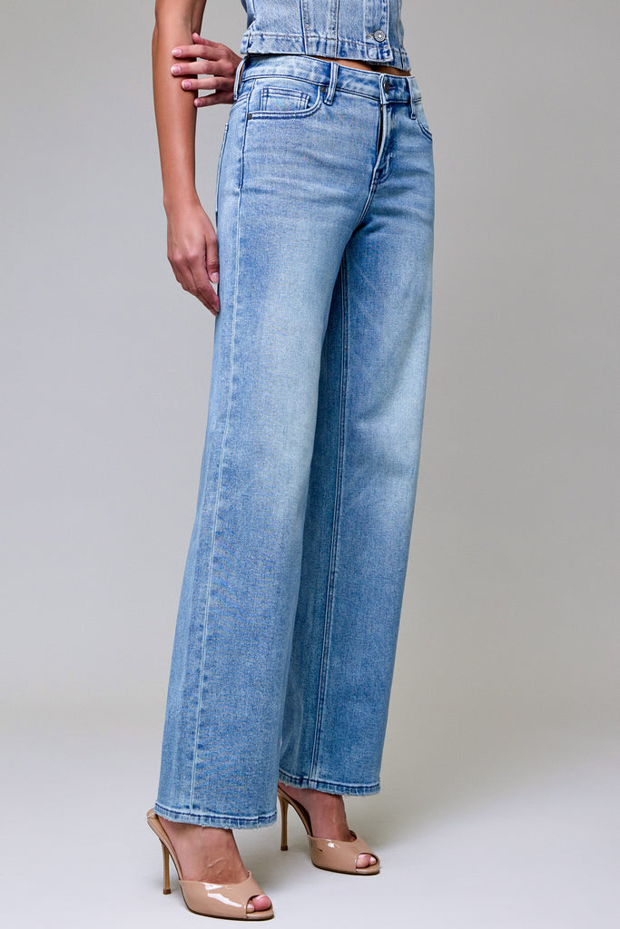 [LOGAN] Vintage Wash Stretch Mid Rise Dad Jean