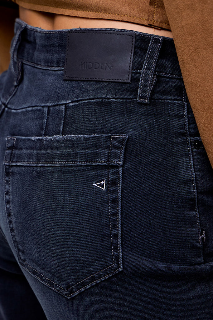 [LOGAN] Charcoal Wash Mid Rise Stretch 33" Inseam Dad Jean