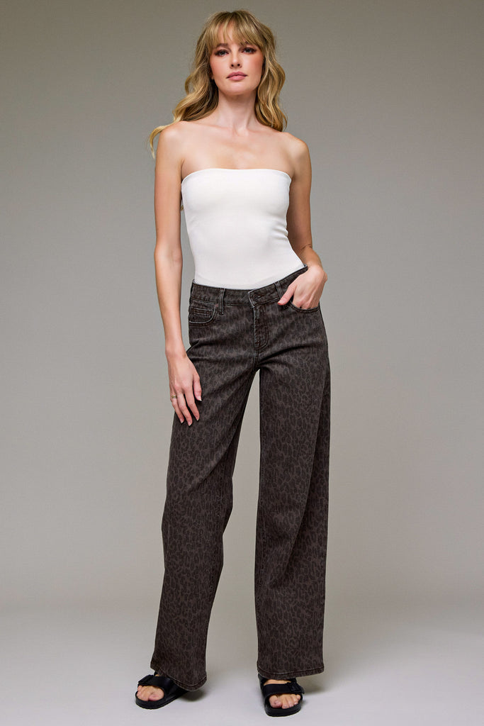 [LOGAN] Dark Brown Cheetah High Rise Dad Jean