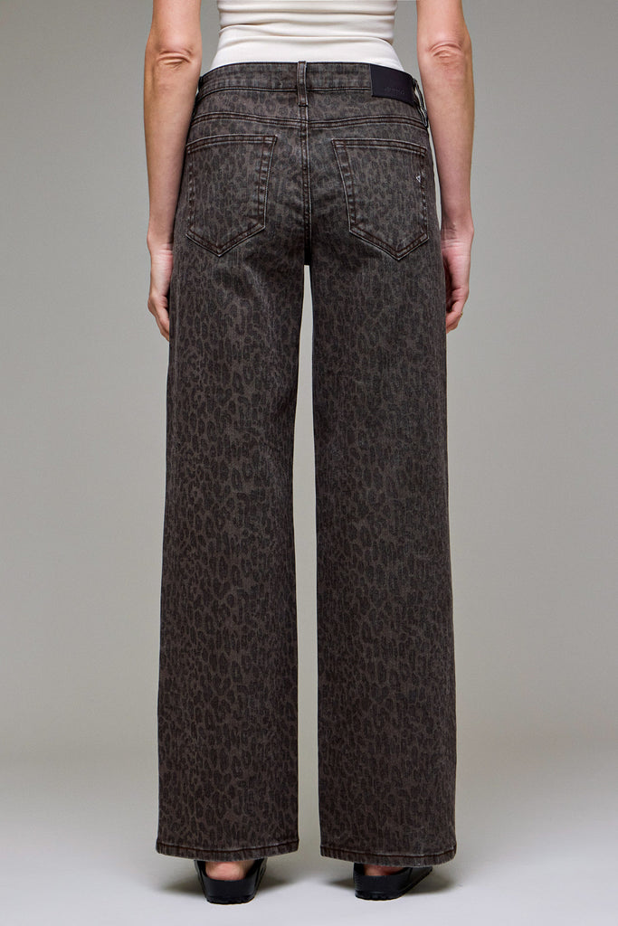 [LOGAN] Dark Brown Cheetah High Rise Dad Jean