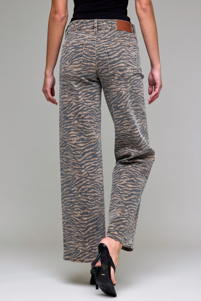 [LOGAN] Tiger Print High Rise Dad Jean