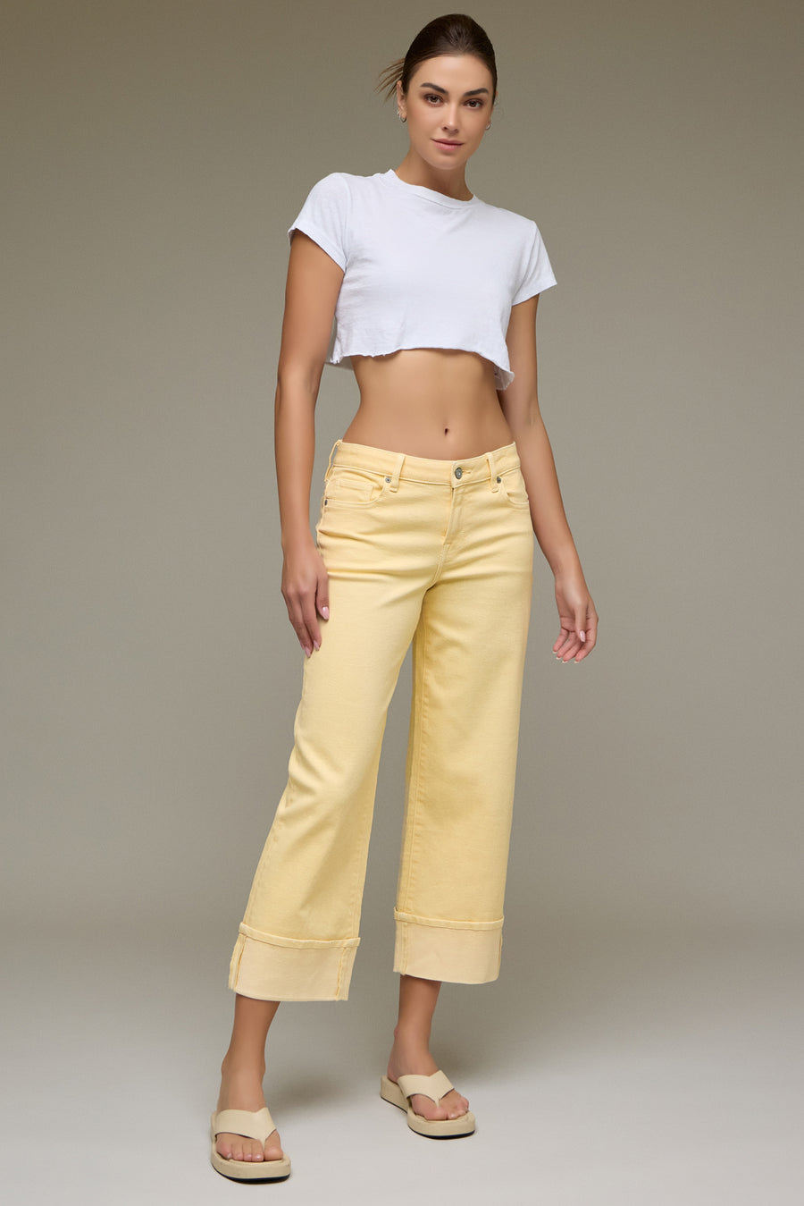 [LOGAN] Vanilla Cuffed Mid Rise Petite Dad Jean