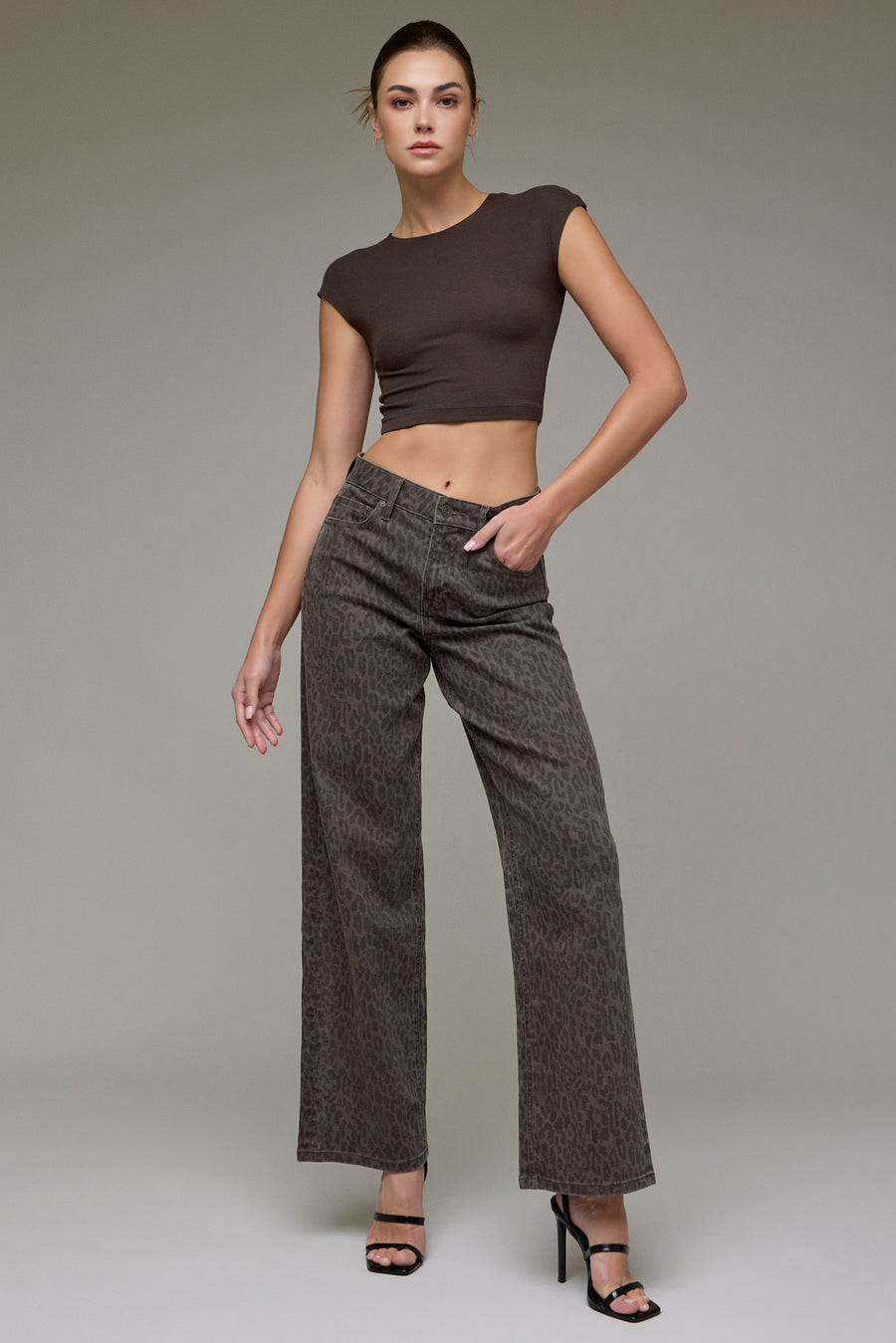 [LOGAN] Brown Cheetah Stretch Low Rise Dad Jean