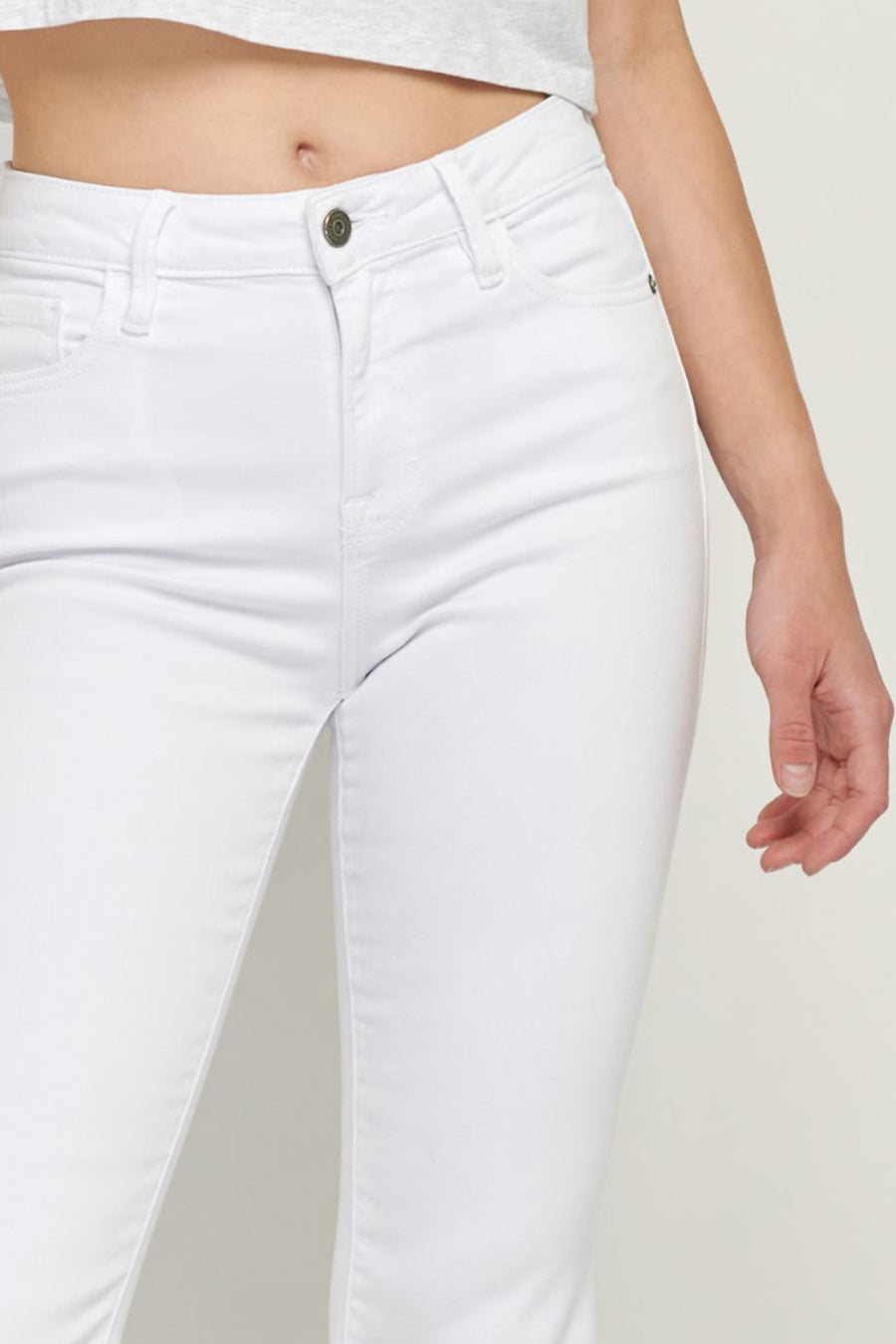 [HAPPI] WHITE FRAYED CROPPED FLARE