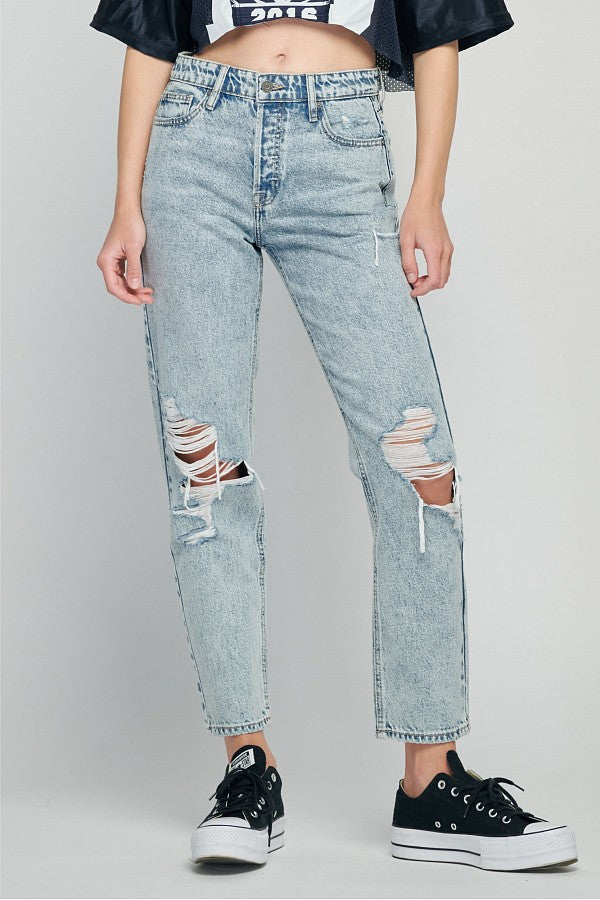 BAILEY<p/> VINTAGE WASH KNEE DISTRESSED BOYFRIEND