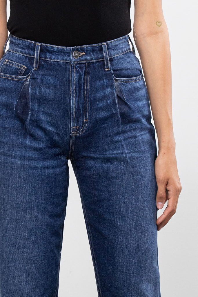 ZOEY <p/> DARK WASH PLEATED CLASSIC MOM TAPERED FIT