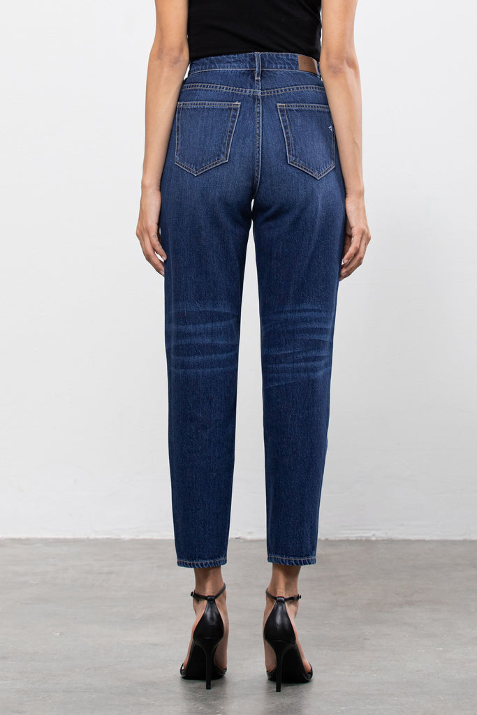 ZOEY <p/> DARK WASH PLEATED CLASSIC MOM TAPERED FIT