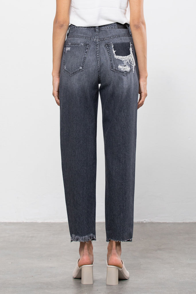 ZOEY <p/> GREY DISTRESSED MOM TAPERED JEAN