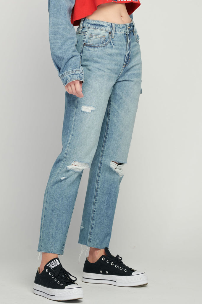 TRACEY  <p/> LIGHT WASH HIGH WAIST DISTRESSED STRAIGHT JEAN