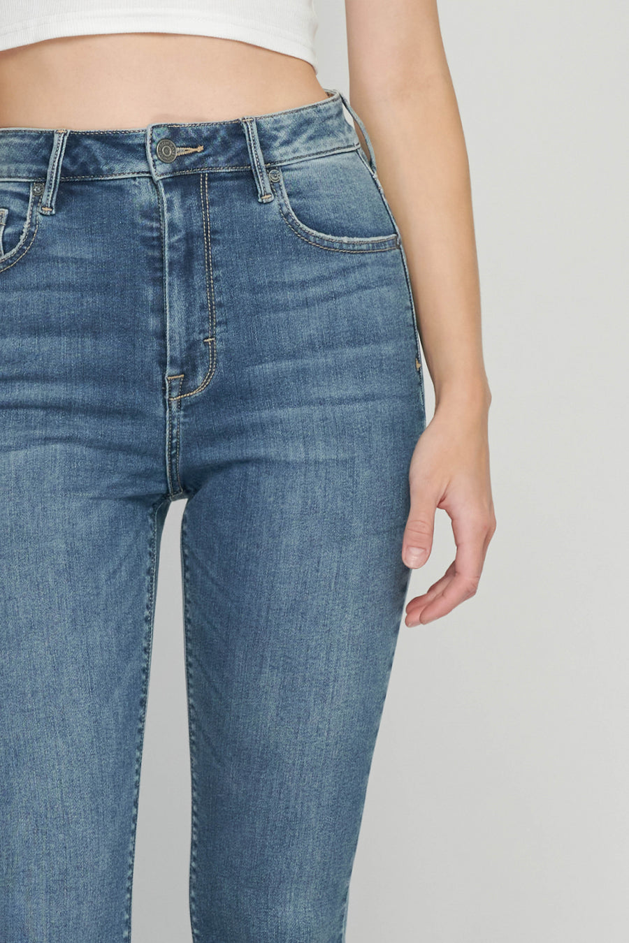 TAYLOR <p/> MEDIUM WASH FRONT SLIT HIGH RISE SKINNY