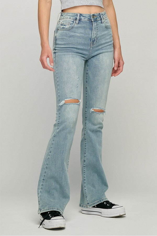 HAPPI <p/> LIGHT WASH 31" KNEE DISTRESSED FLARE