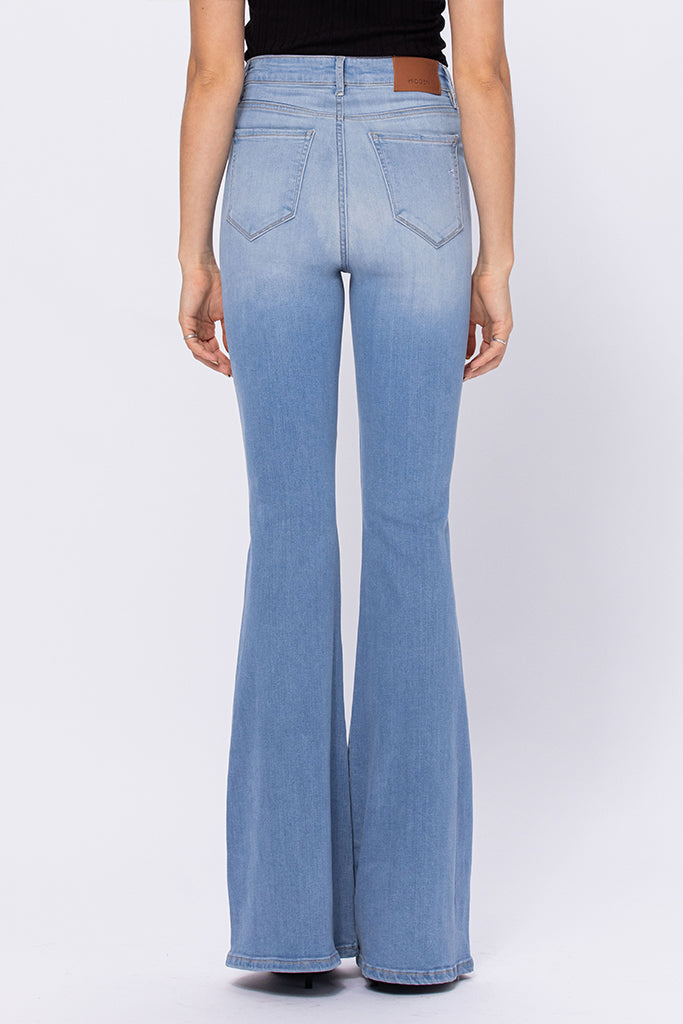 HAPPI <p/> LIGHT WASH KNEE DISTRESSED 34" INSEAM FLARE