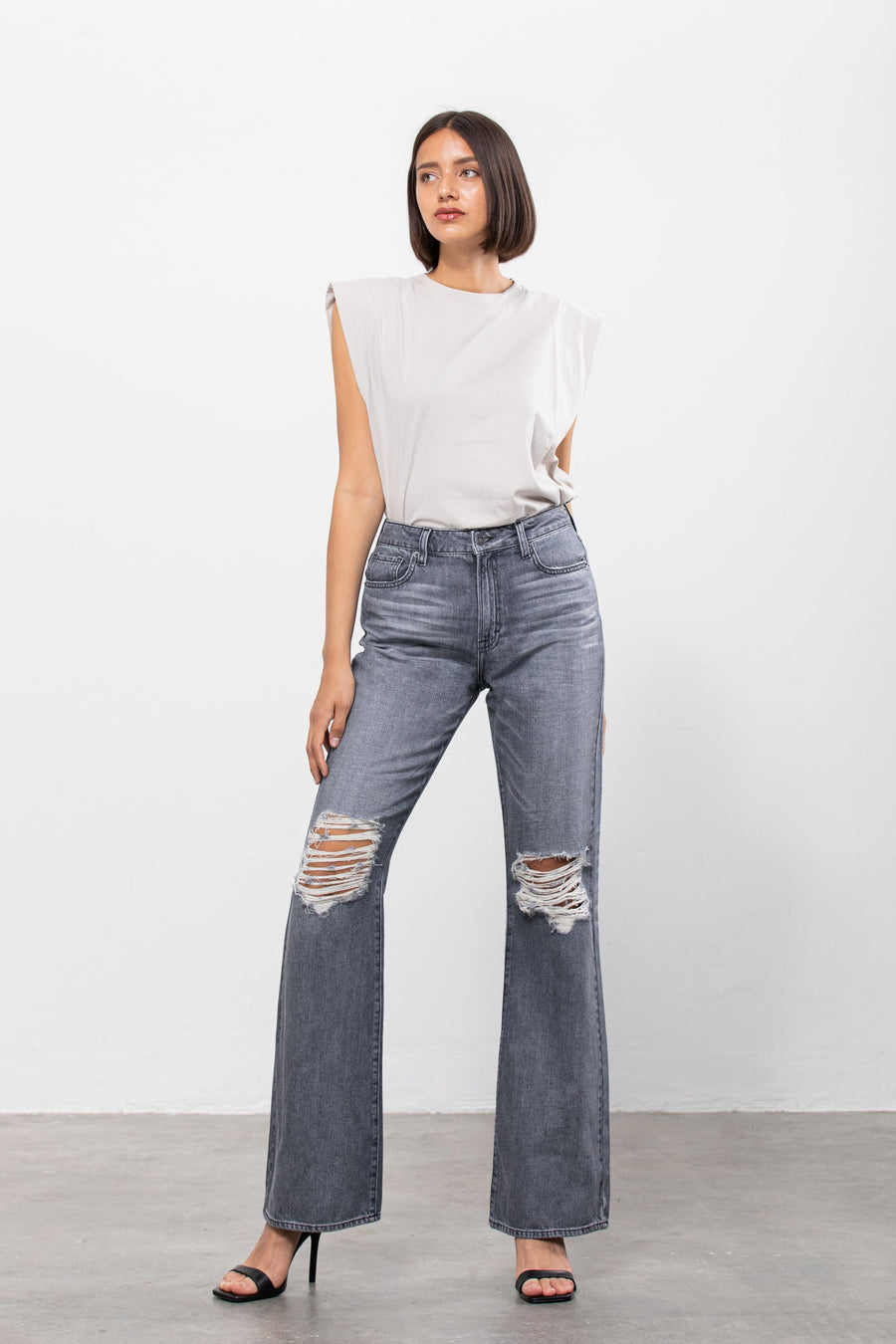 HAPPI <p/> GREY DISTRESSED 33" INSEAM FLARE
