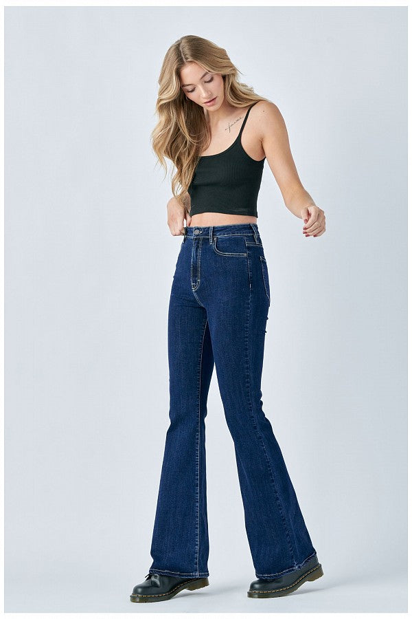 HAPPI <p/> DARK WASH CLEAN STRETCH 33" INSEAM FLARE