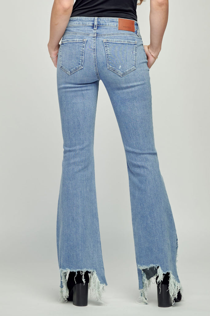 HAPPI <p/> LIGHT WASH DESTROYED HEM LOW RISE FLARE