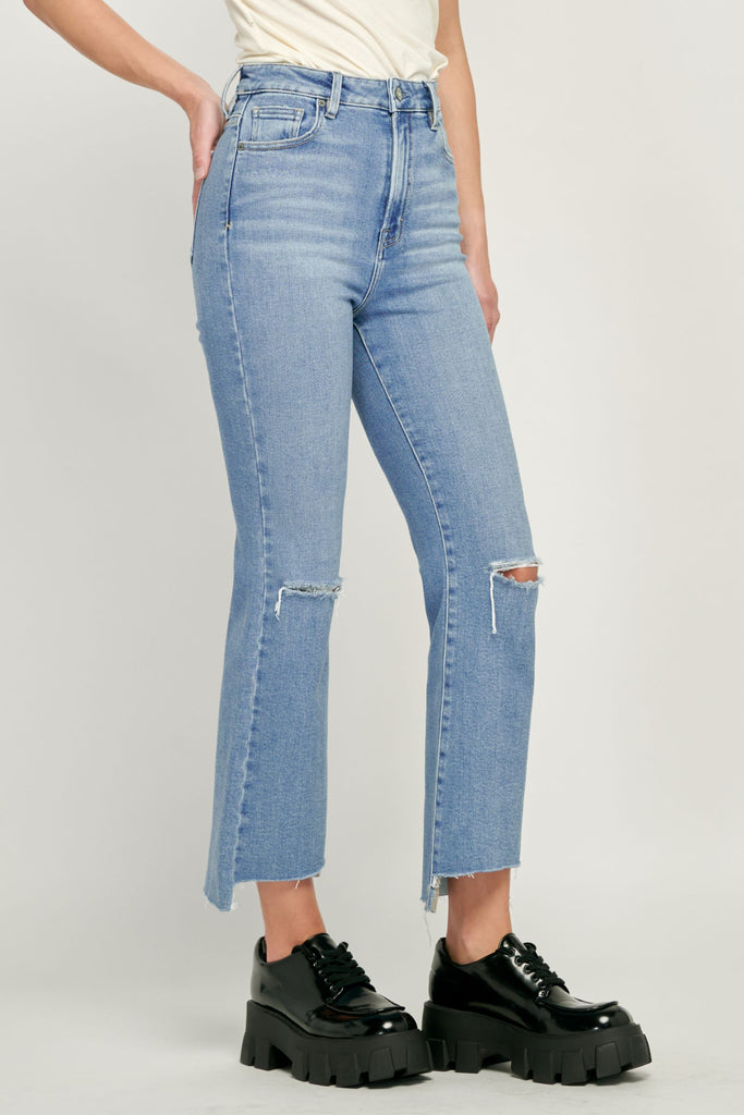 HAPPI <p/> LIGHT KNEE SLIT CROP FLARE