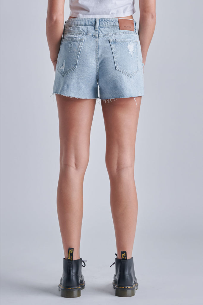 KENZIE SIDE SLIT SHORTS