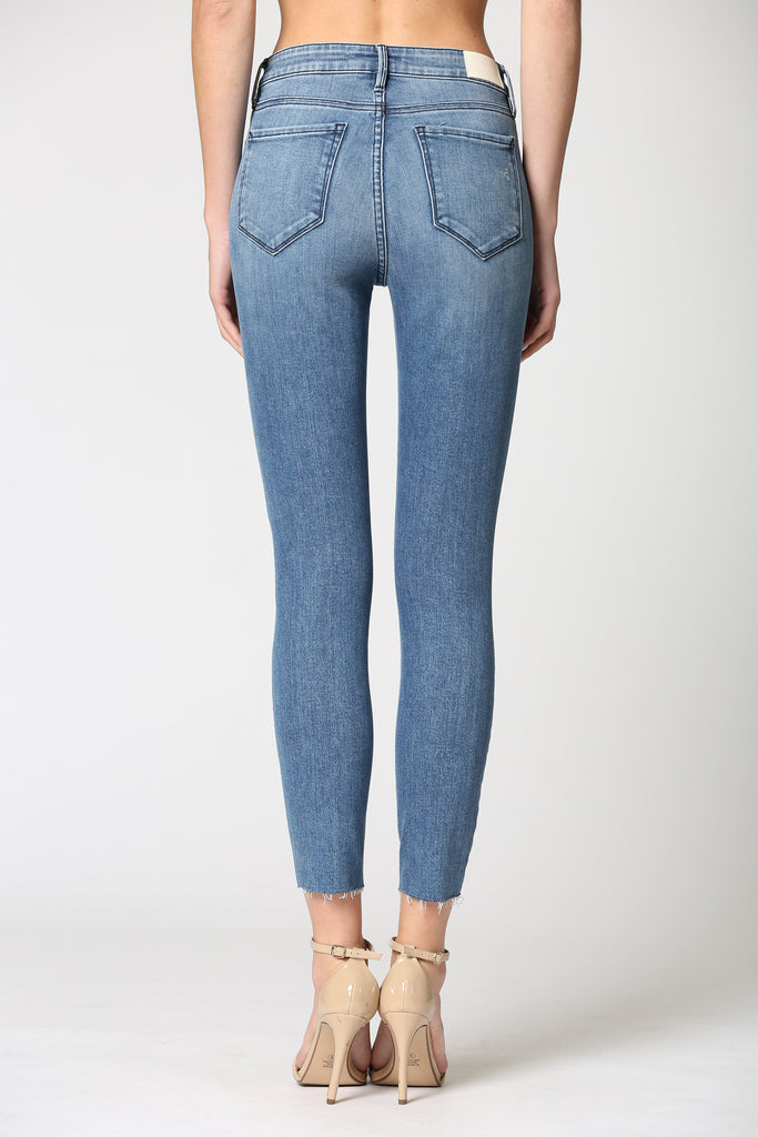 AMELIA <p/> MEDIUM WASH SKINNY WITH GRINDING