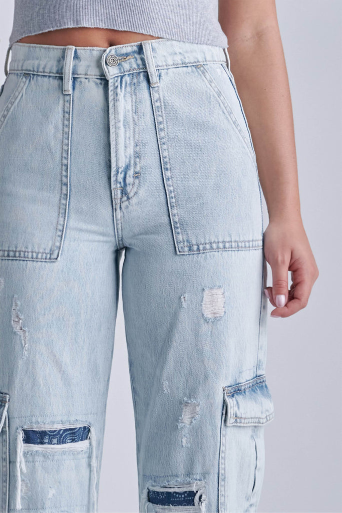 LOGAN <p/> SUPER LIGHT WASH CARPENTER BANDANA PRINT DAD JEAN