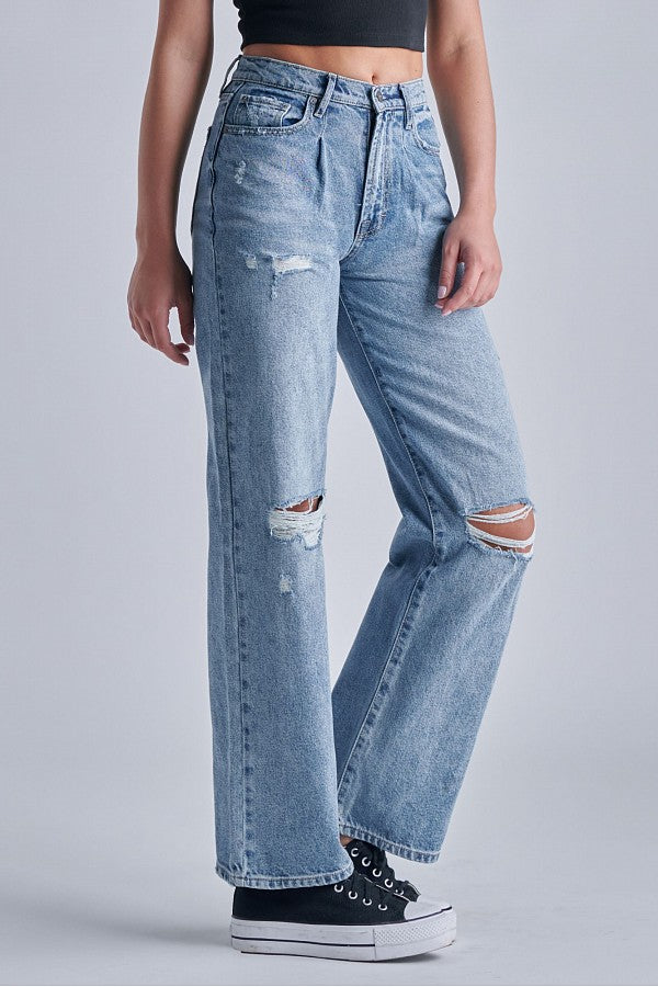 LOGAN <p/> LIGHT WASH FRONT PLEATS DAD JEAN