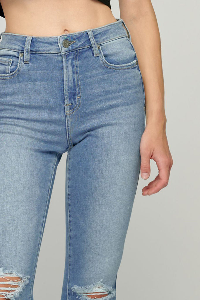 HAPPI <p/> MEDIUM WASH FRAYED HEM DISTRESSED CROP FLARE